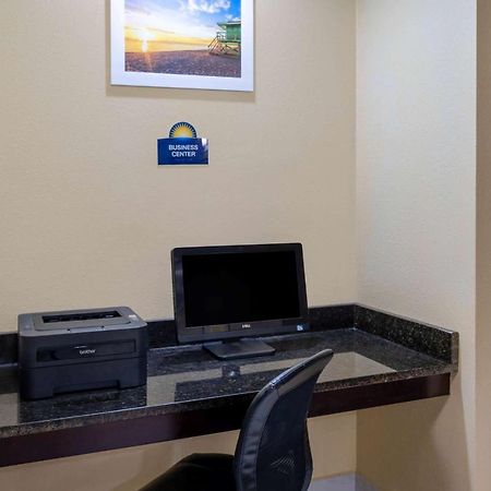 Days Inn By Wyndham Panama City Exterior foto