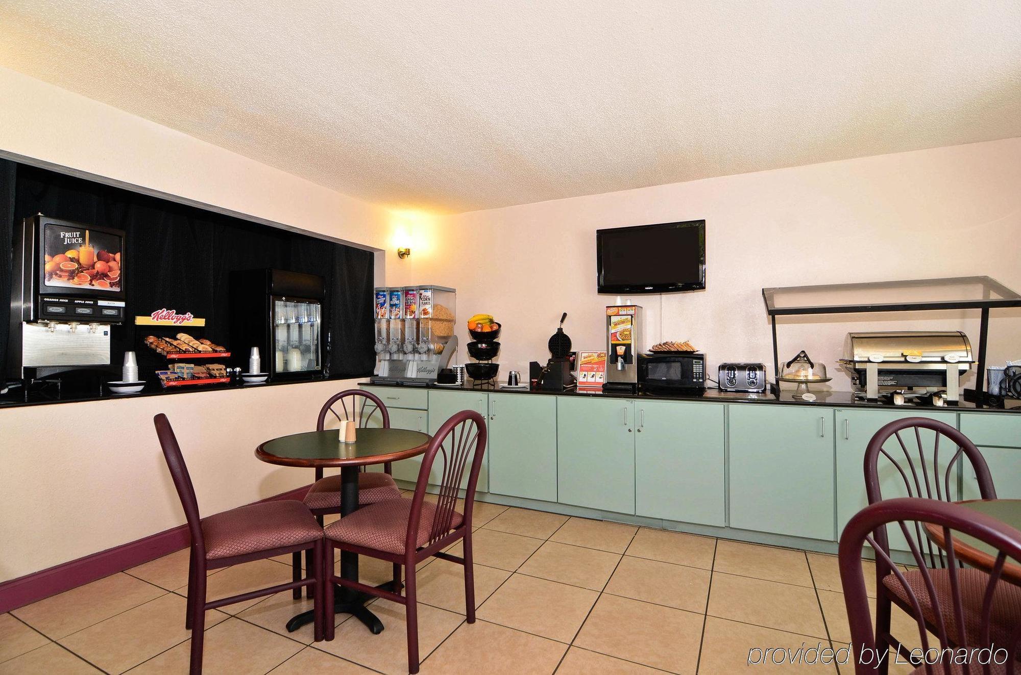 Days Inn By Wyndham Panama City Restaurant foto