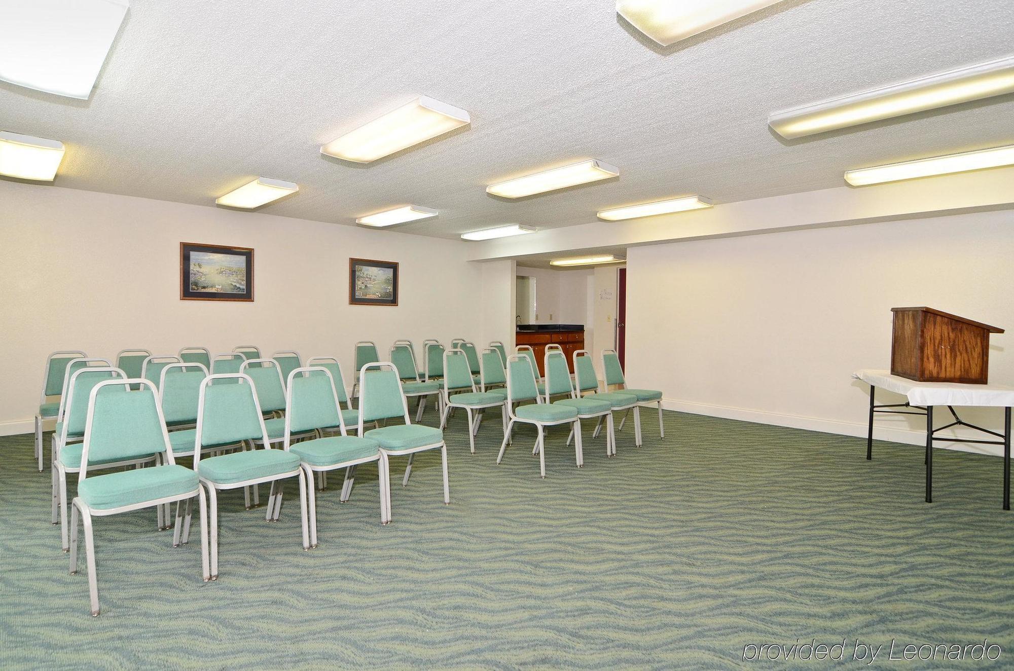 Days Inn By Wyndham Panama City Afaceri foto