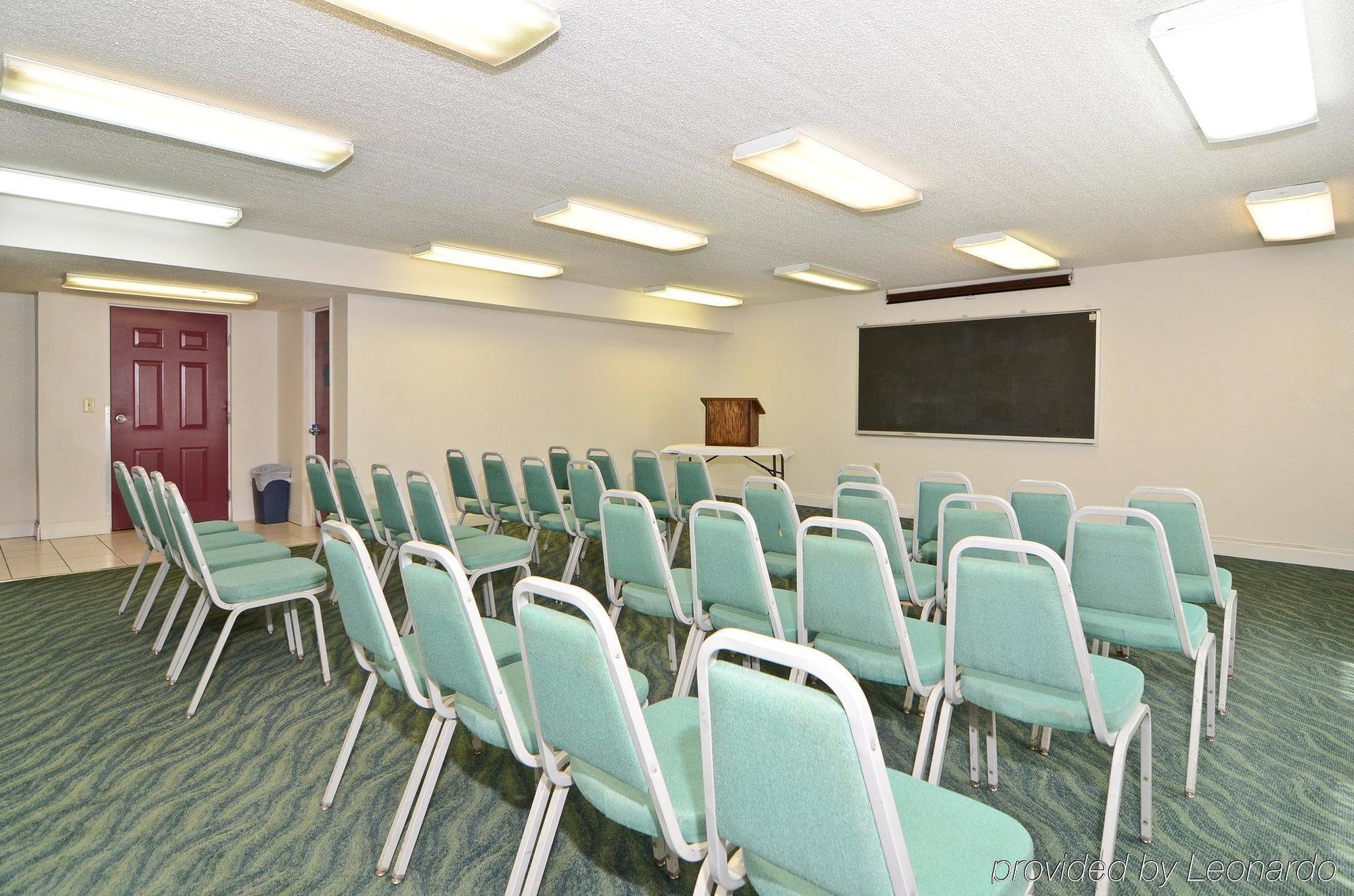 Days Inn By Wyndham Panama City Afaceri foto